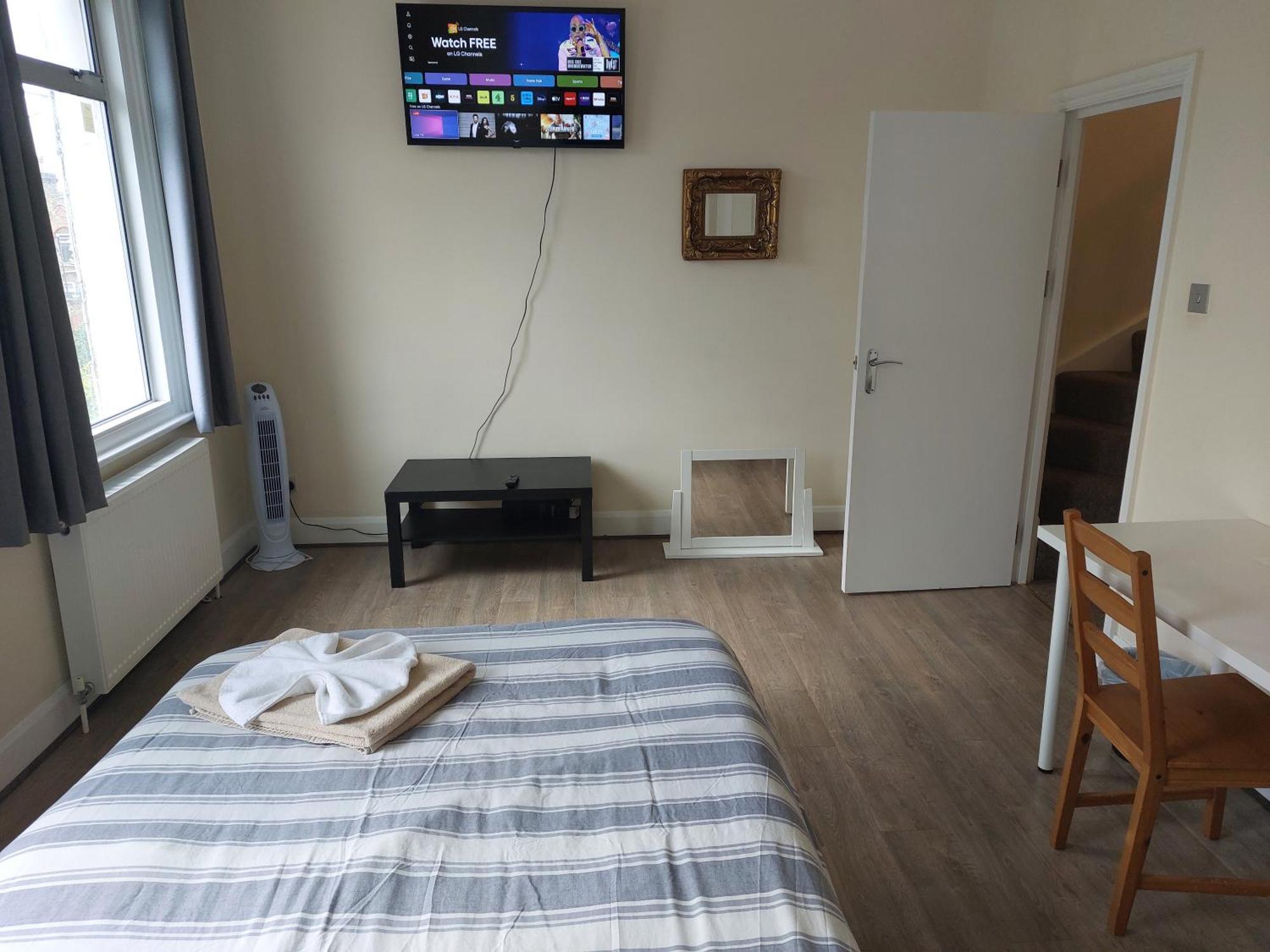 Family Friendly 3 Bedroom Flat Zone 2 - Children Stay Free! London Bagian luar foto